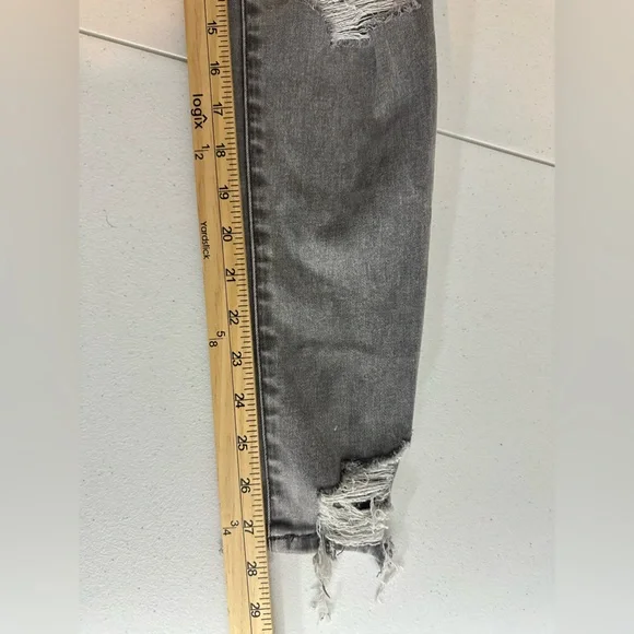 American Eagle Curvy High rise Gray Jegging Distressed Size 4 Next Level Stretch - Picture 13 of 13
